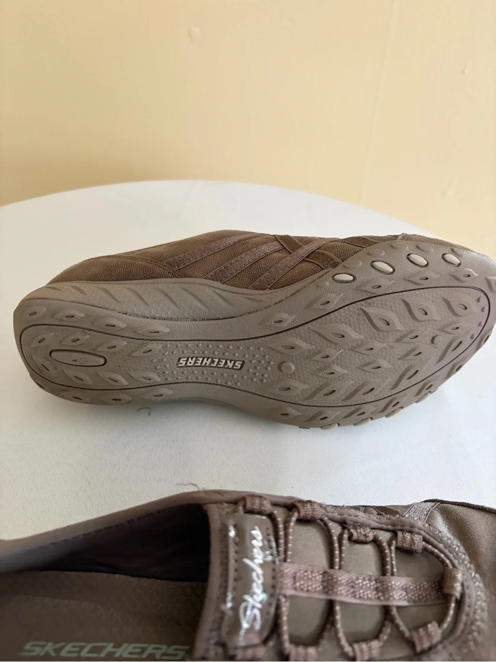 Skechers Women’s Brown Lace-Style Slip-On Athletic Shoes